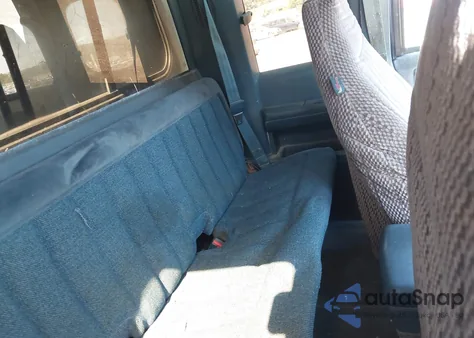 1989 Chevrolet Gmt-400 C2500 from USA, damaged, VIN 2GCGC29K5K1125847